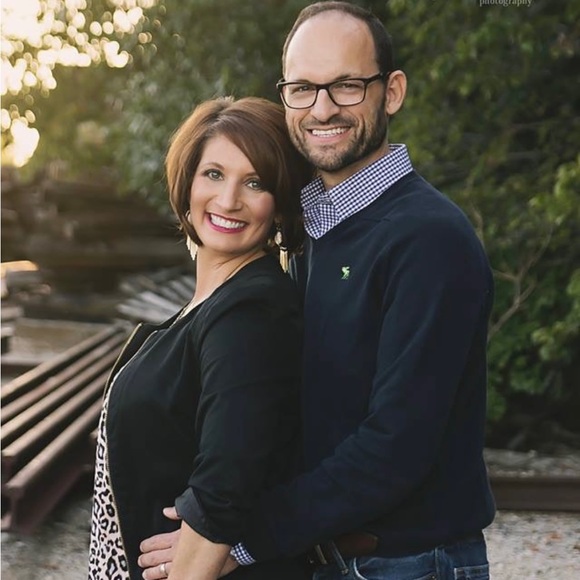 Meet your Posher, April - Picture 2 of 16